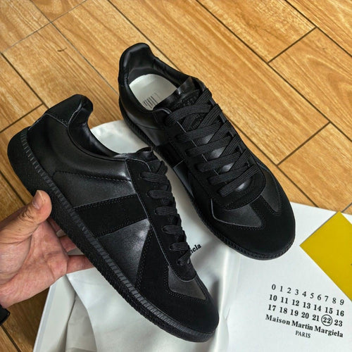 Unisex Retro Low Top Sneakers