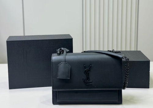 Structured Chain Shoulder Bag