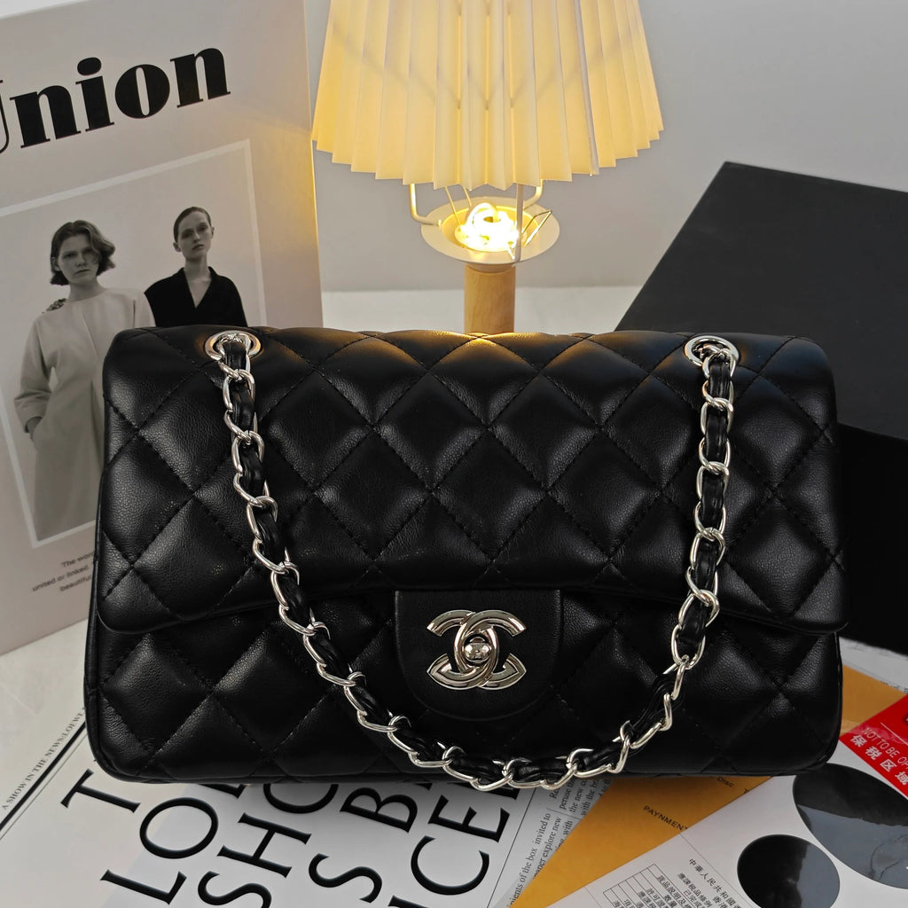 Quilted Chain Shoulder Bag