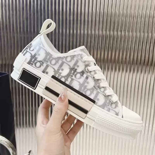 Unisex Lace Up Low Top Sneakers