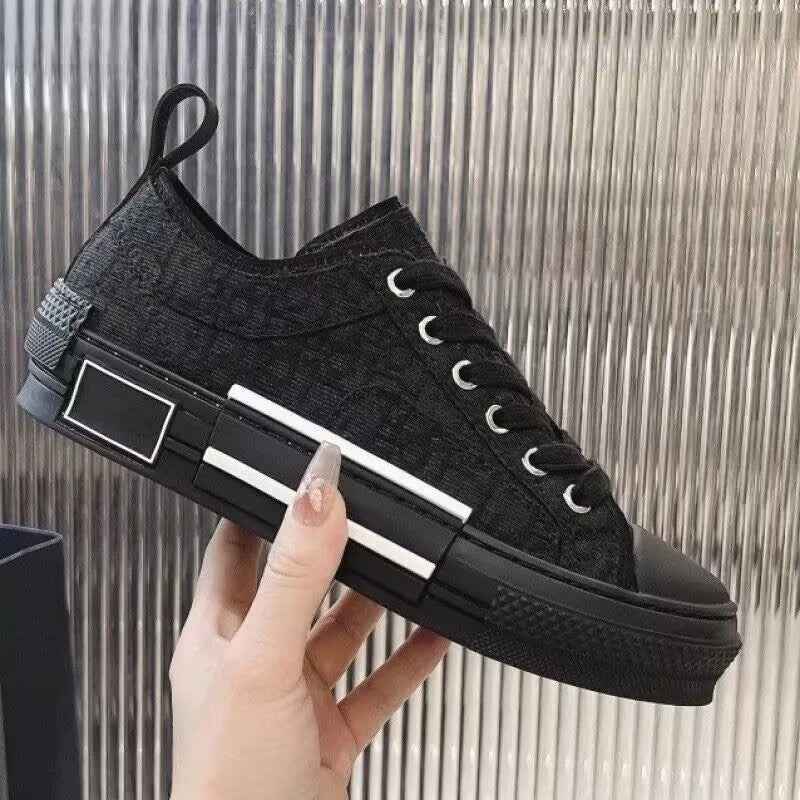 Unisex Lace Up Low Top Sneakers