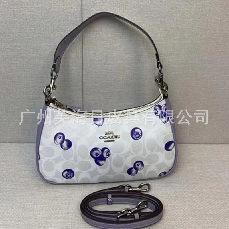 Printed Chain Accent Shoulder Bag